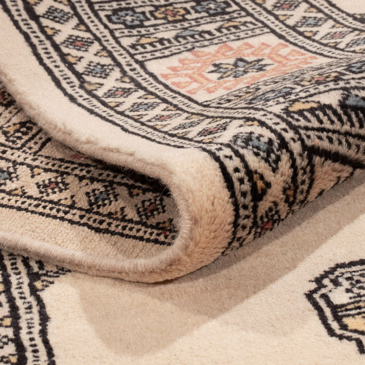 Pakistani Rug - 185 x 122 cm - beige