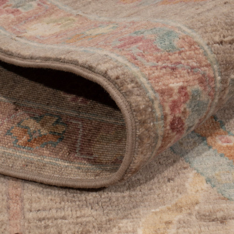 Ushak Rug 204x301cm - Oriental Rug
