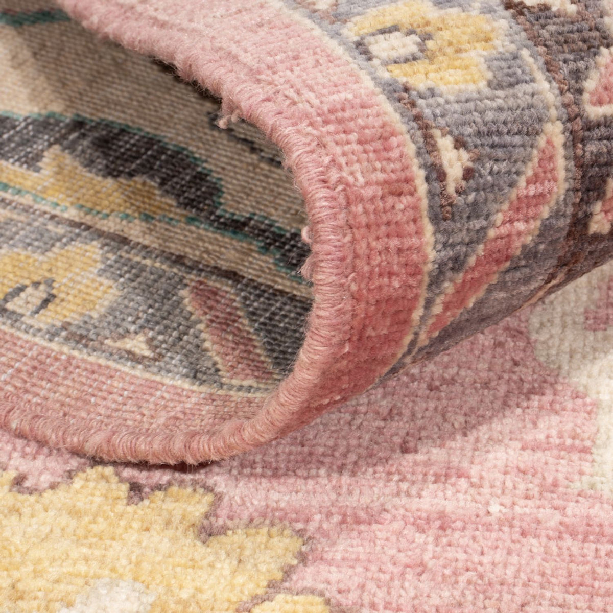 Ziegler Rug - Usak - 234 x 174 cm - light red