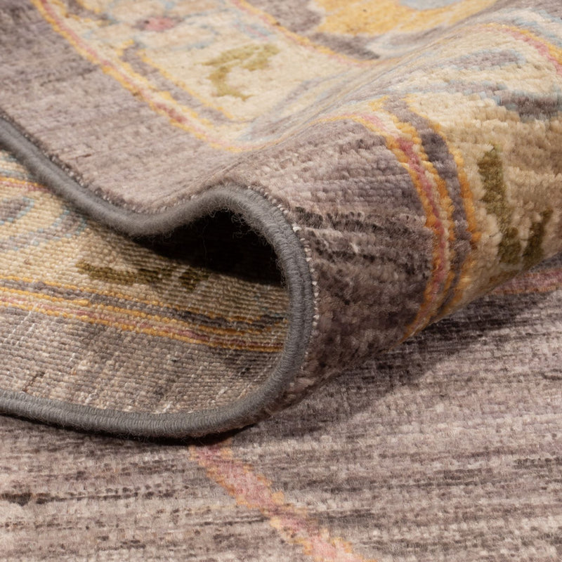 Ushak Rug 270x378cm - Oriental Rug