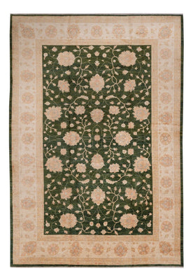 Ziegler Rug - 440 x 308 cm - green