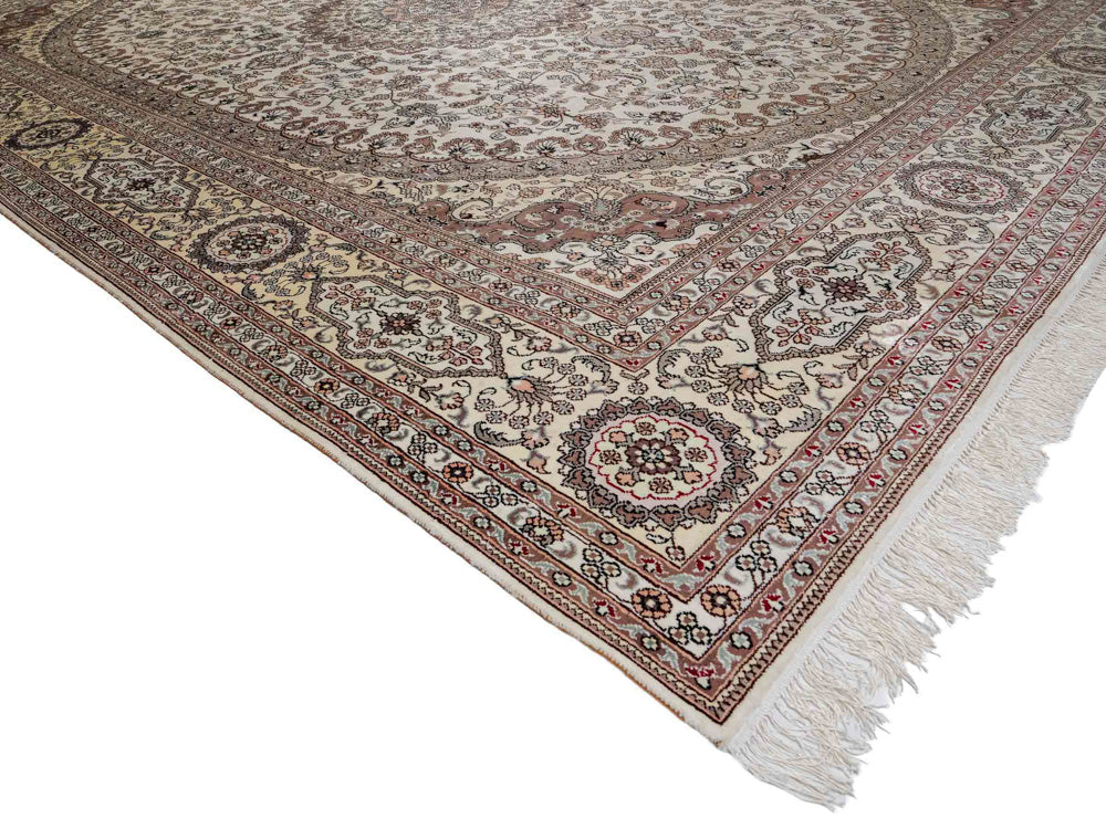 Chinese Silk Rug 352x269cm - Oriental Rug