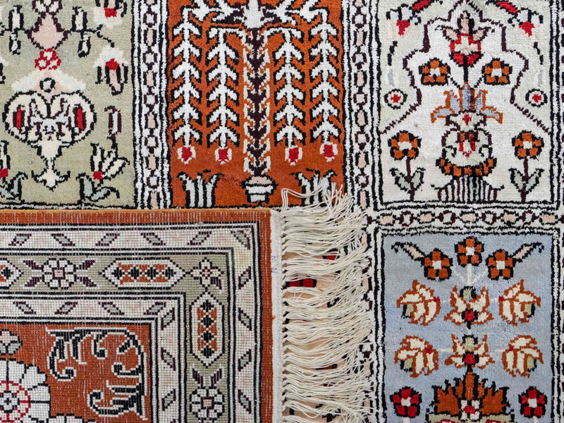Chinese Silk Rug 268x181cm - Oriental Rug