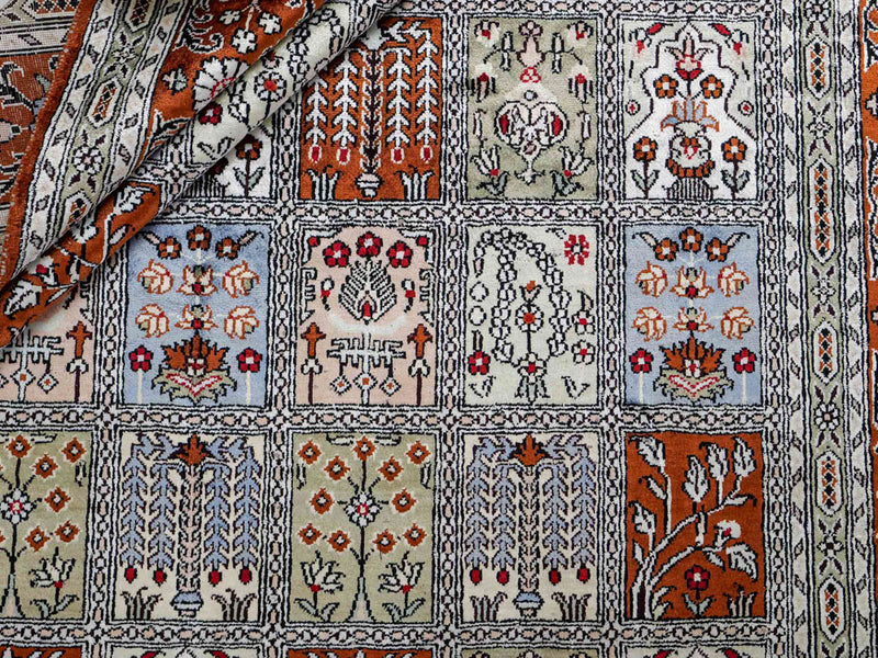 Chinese Silk Rug 268x181cm - Oriental Rug