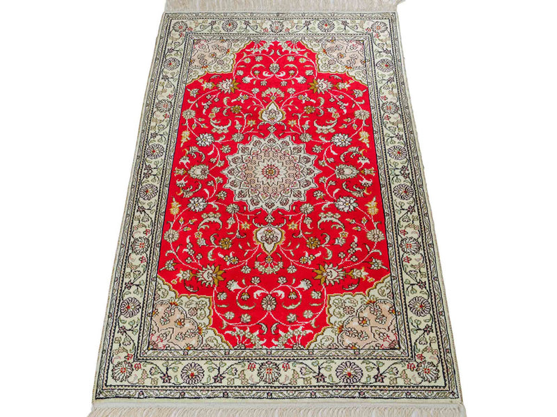 Silk Rug - Chinese Silk - 122 x 78 cm - red