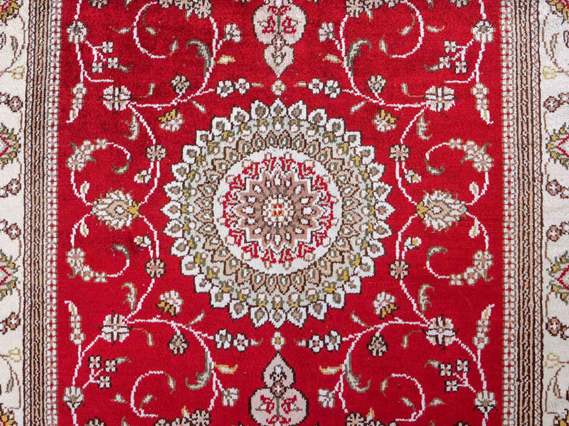 Silk Rug - Chinese Silk - 122 x 76 cm - red