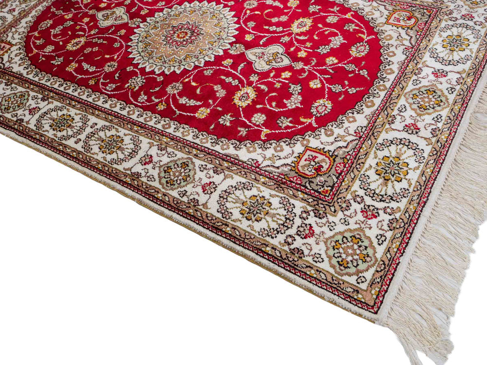 Chinese Silk Rug 120x77cm - Oriental Rug