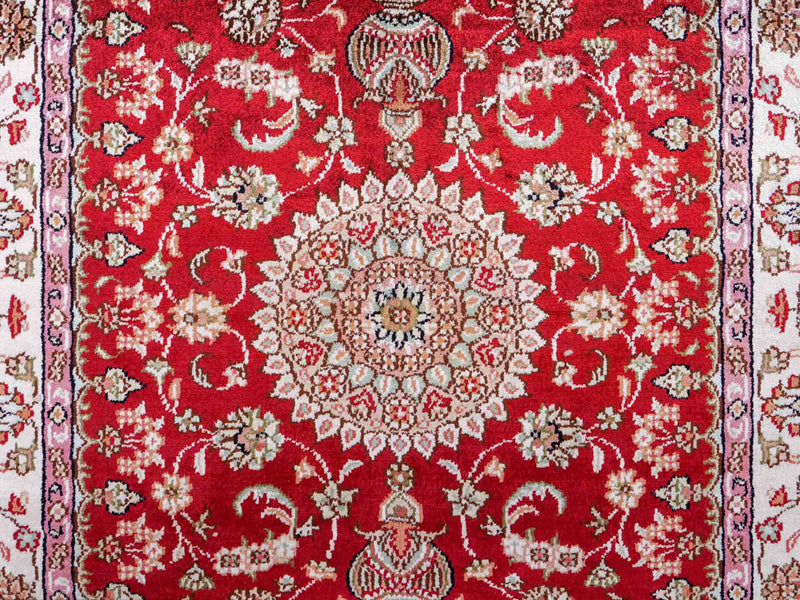 Silk Rug - Chinese Silk - 119 x 76 cm - red