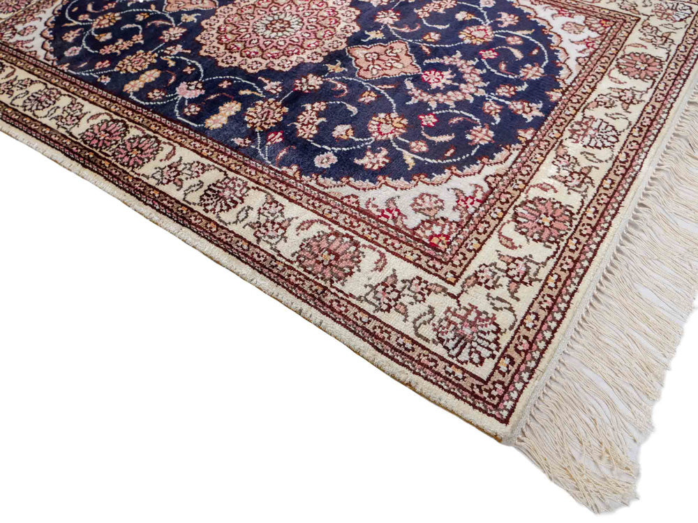 Chinese Silk Rug 92x62cm - Oriental Rug