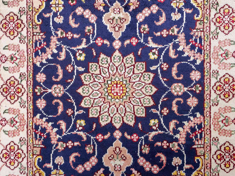 China Seide Rug 92x60cm - Oriental Rug