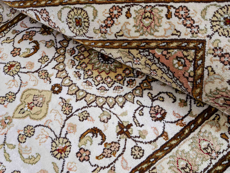 China Seide Rug 88x59cm - Oriental Rug