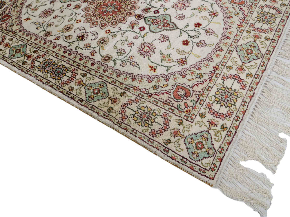 China Seide Rug 89x59cm - Oriental Rug