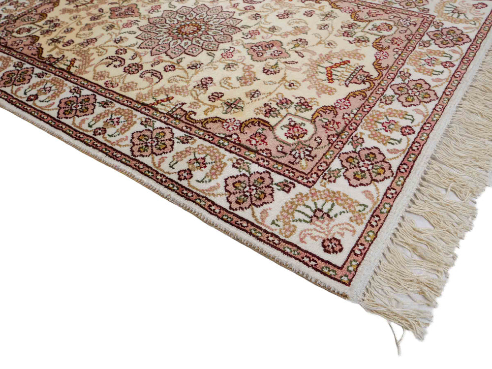 China Seide Rug 89x60cm - Oriental Rug