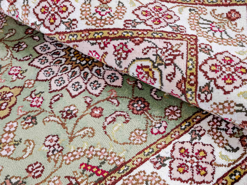 Chinese Silk Rug 93x63cm - Oriental Rug