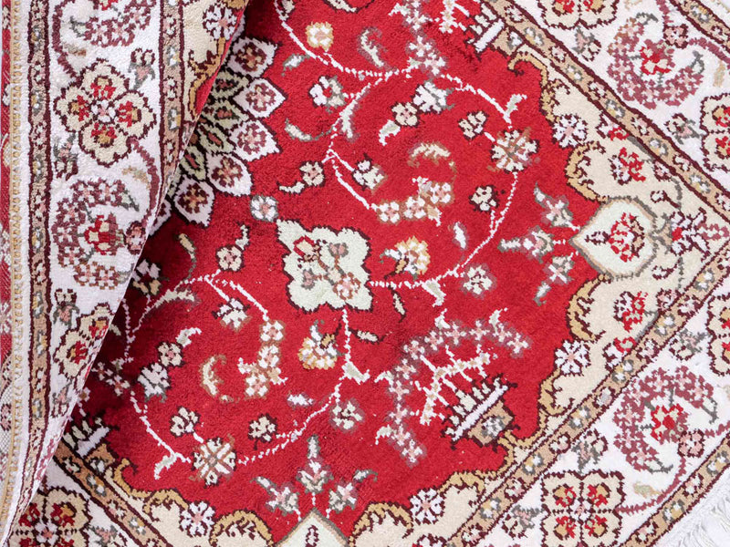 Silk Rug - Chinese Silk - 89 x 61 cm - red