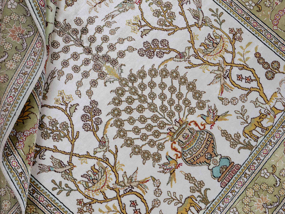 Silk Rug - Chinese Silk - 183 x 124 cm - beige