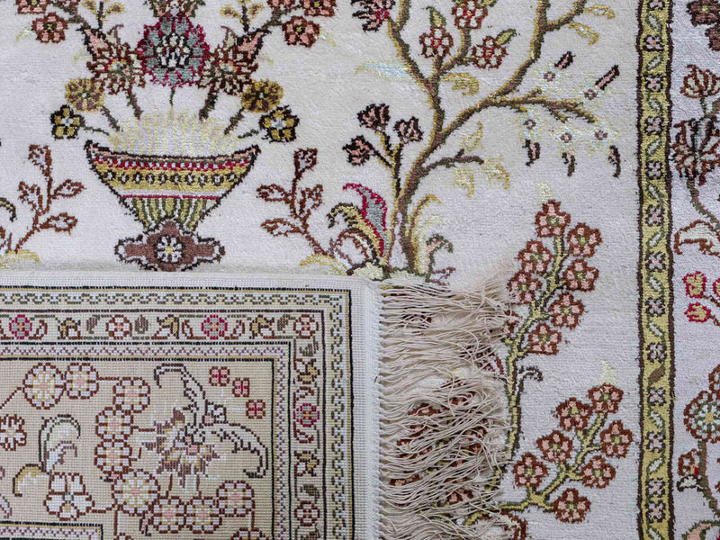 Chinese Silk Rug 179x124cm - Oriental Rug