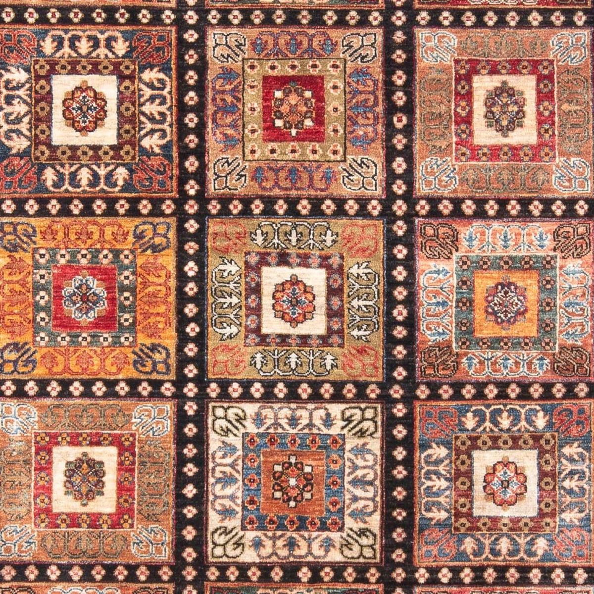 Ziegler Rug - Bakhtiari - 236 x 178 cm - multicolored
