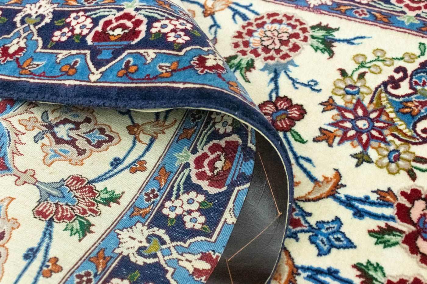 Isfahan Rug 105x71cm - Persian Rugs