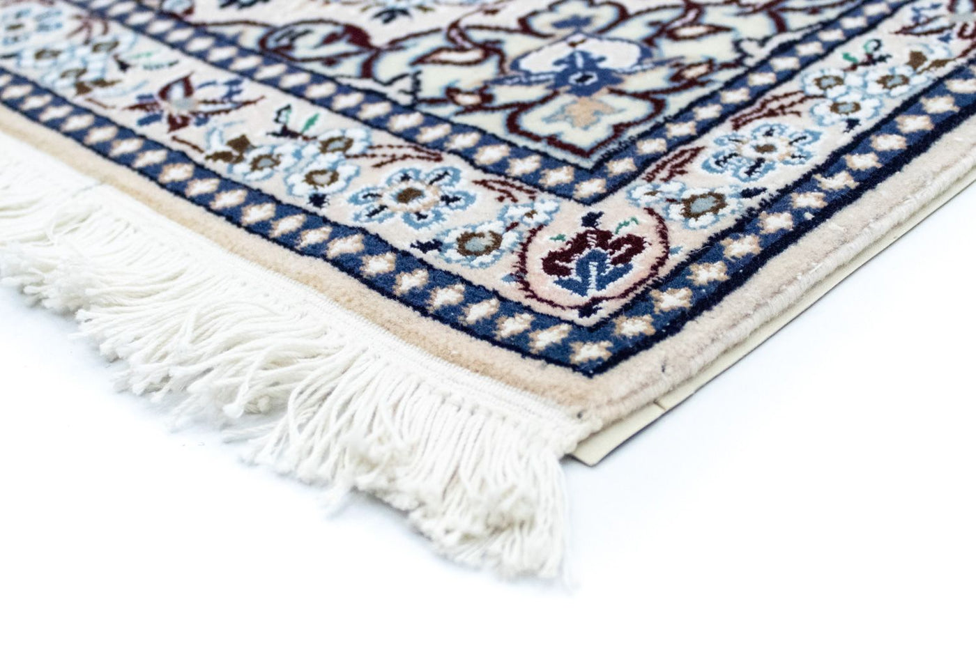 Nain Rug 135x89cm - Persian Rugs
