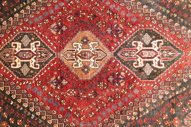 Qashqai Rug 165x112cm - Persian Rugs