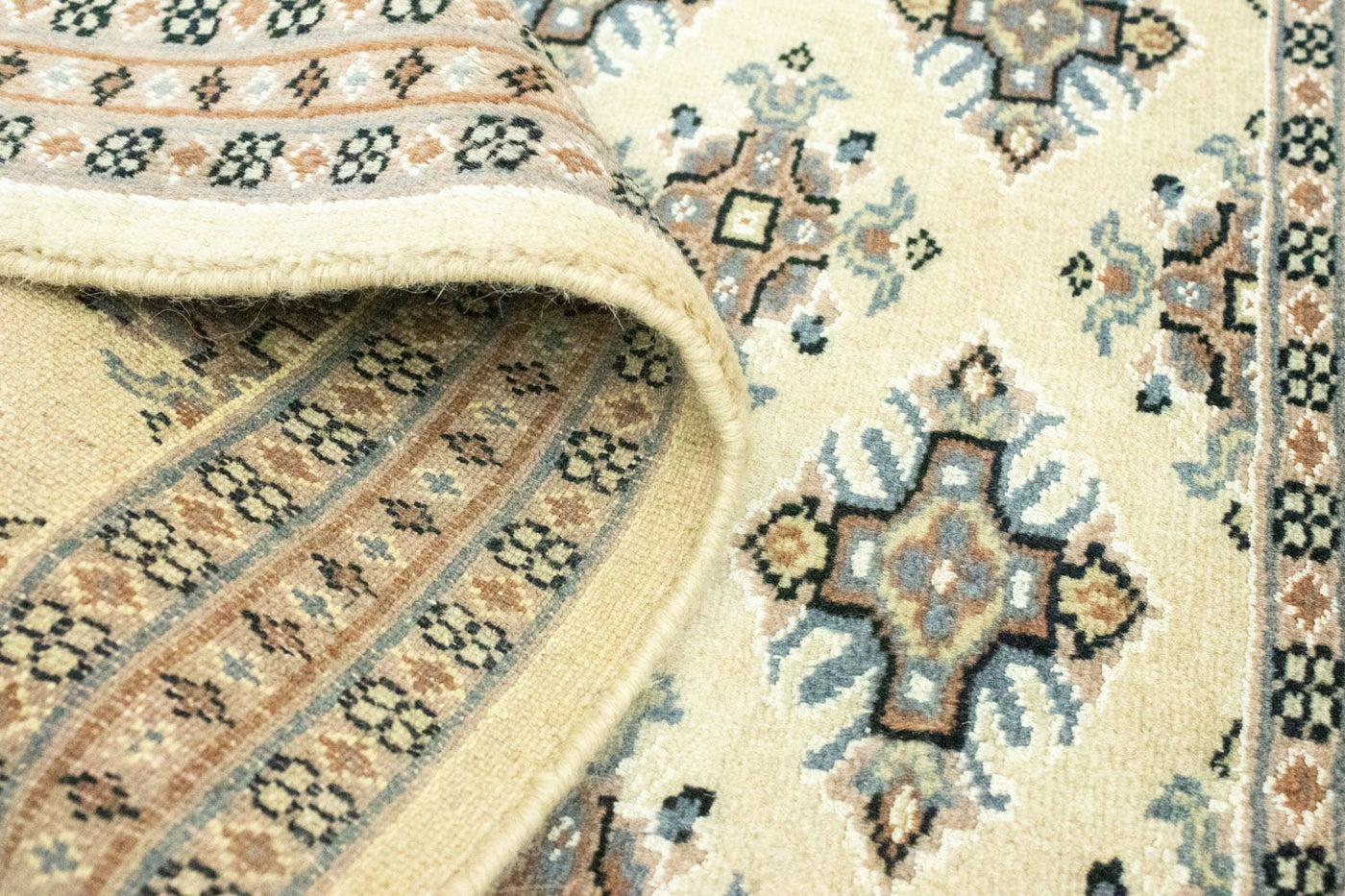 Pakistani Rug 92x62cm - Oriental Rug