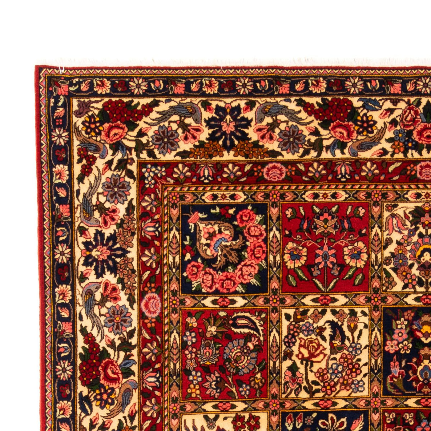 Bakhtiari Rug 298x204cm - Persian Rugs