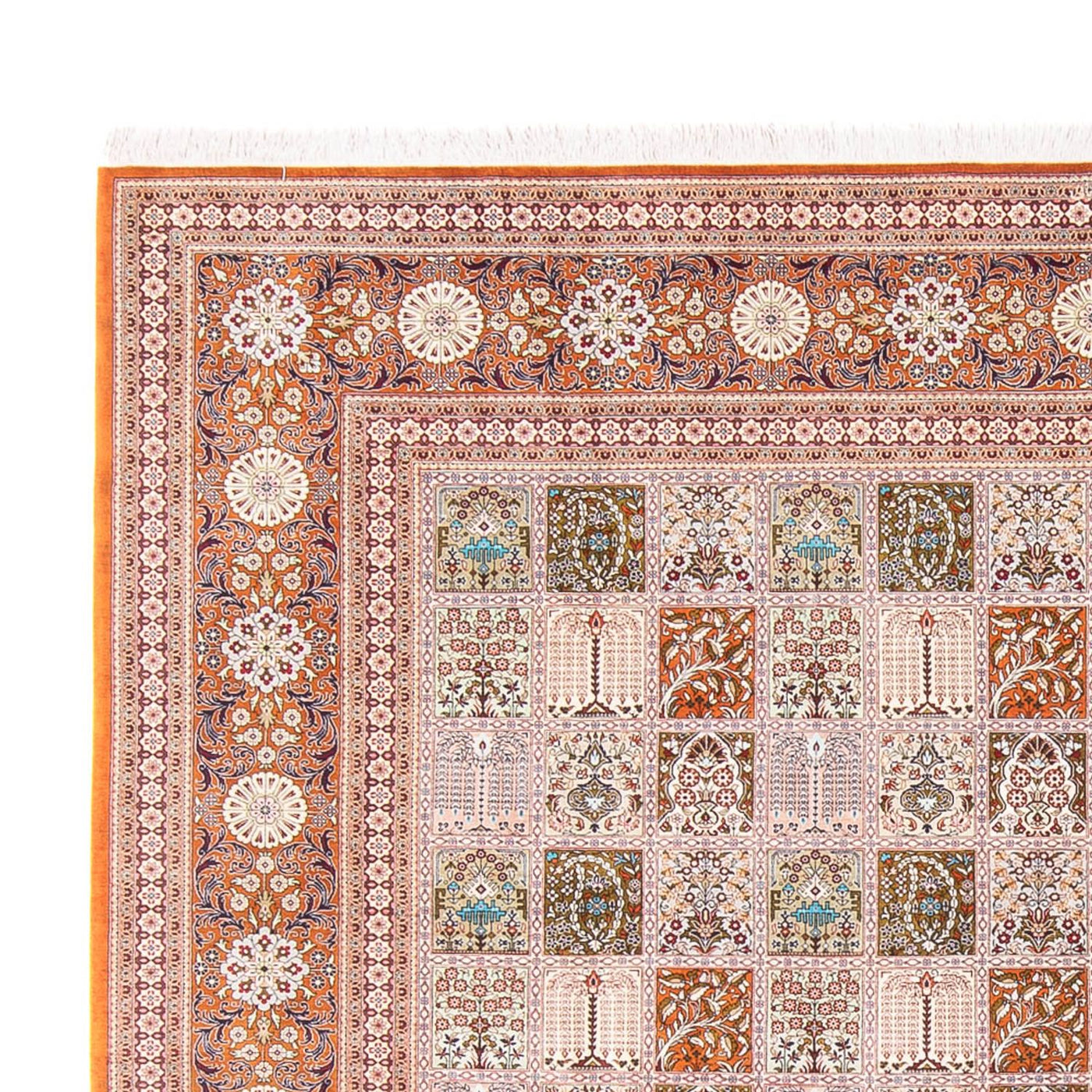 Qom Silk Rug 250x250cm - Persian Rugs