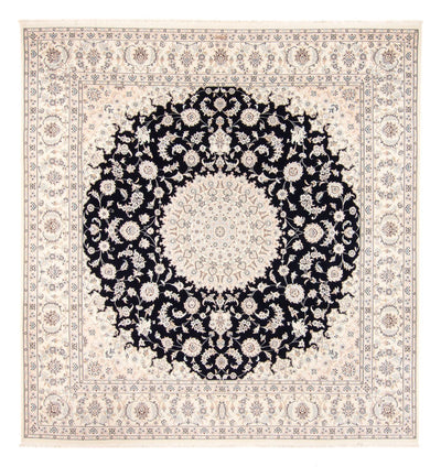 Nain Rug 252x261cm - Persian Rugs
