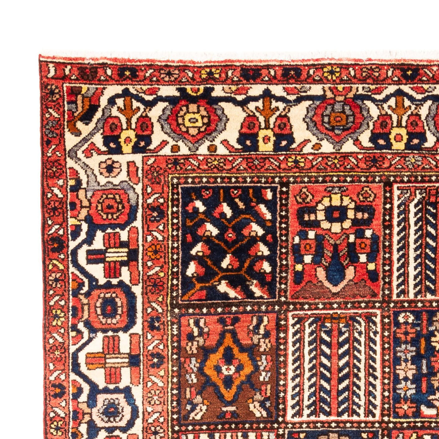 Bakhtiari Rug 295x207cm - Persian Rugs