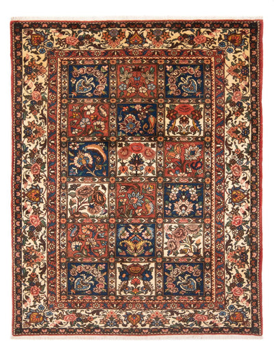 Bakhtiari Rug 140x196cm - Persian Rugs