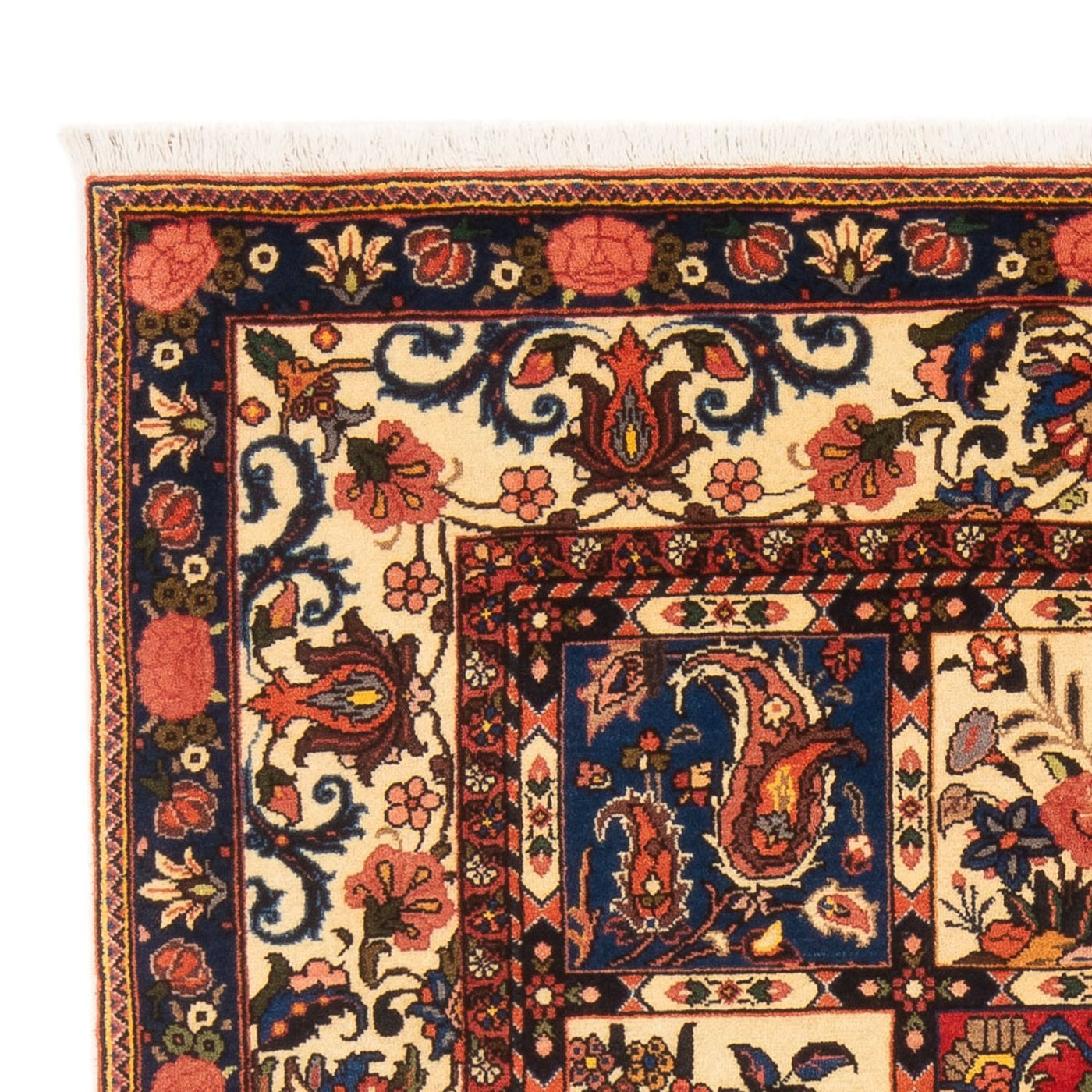 Bakhtiari Rug 195x133cm - Persian Rugs