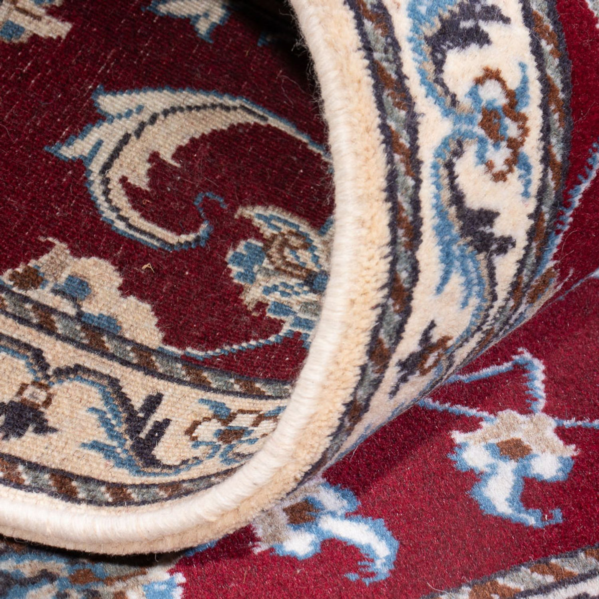 Perser Rug - Nain - 134 x 69 cm - red