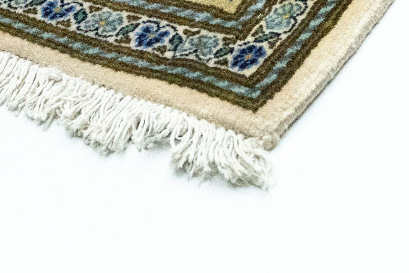 Kashan Rug 230x137cm - Persian Rugs