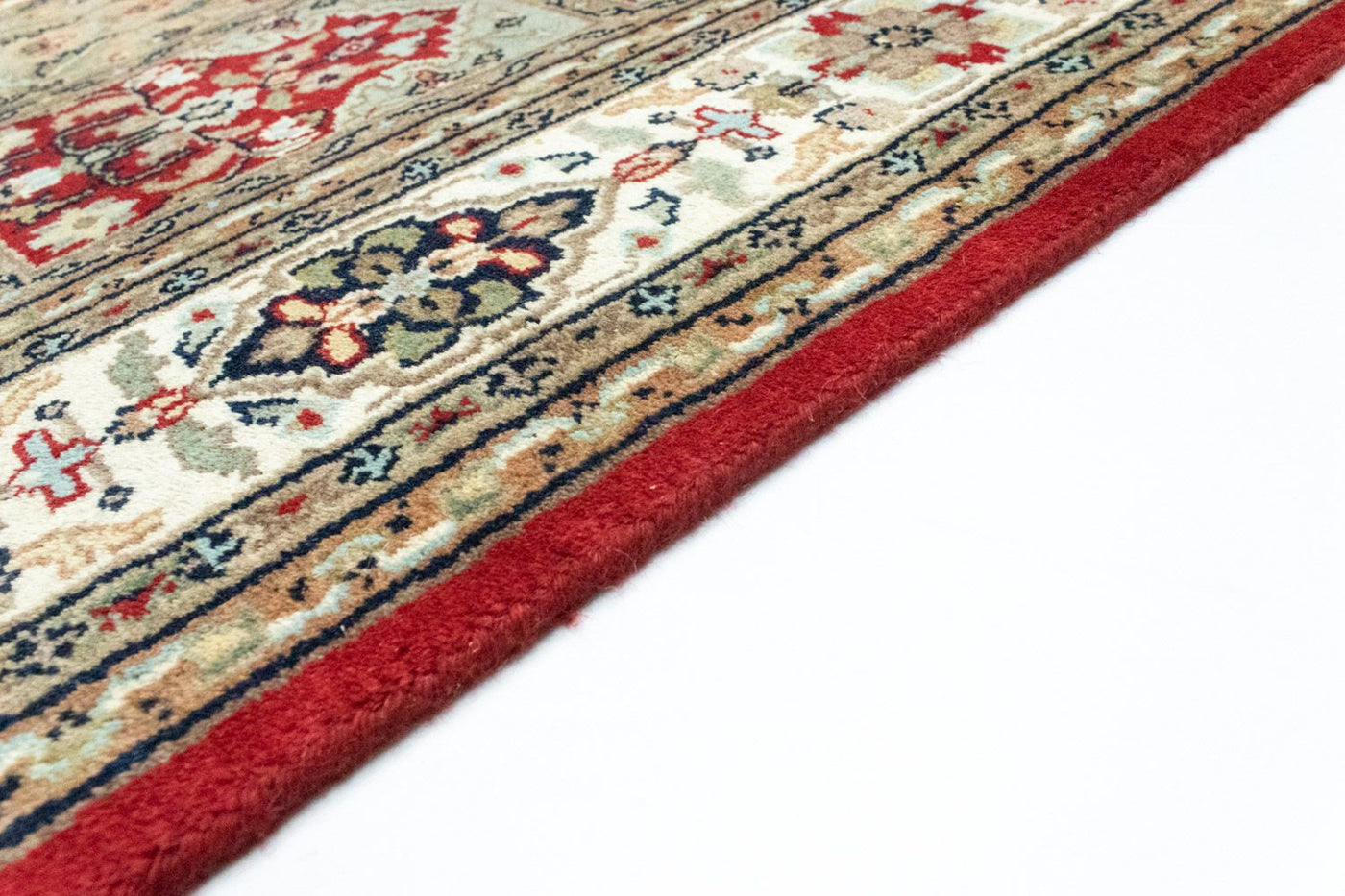 Bakhtiari Rug 258x197cm - Persian Rugs