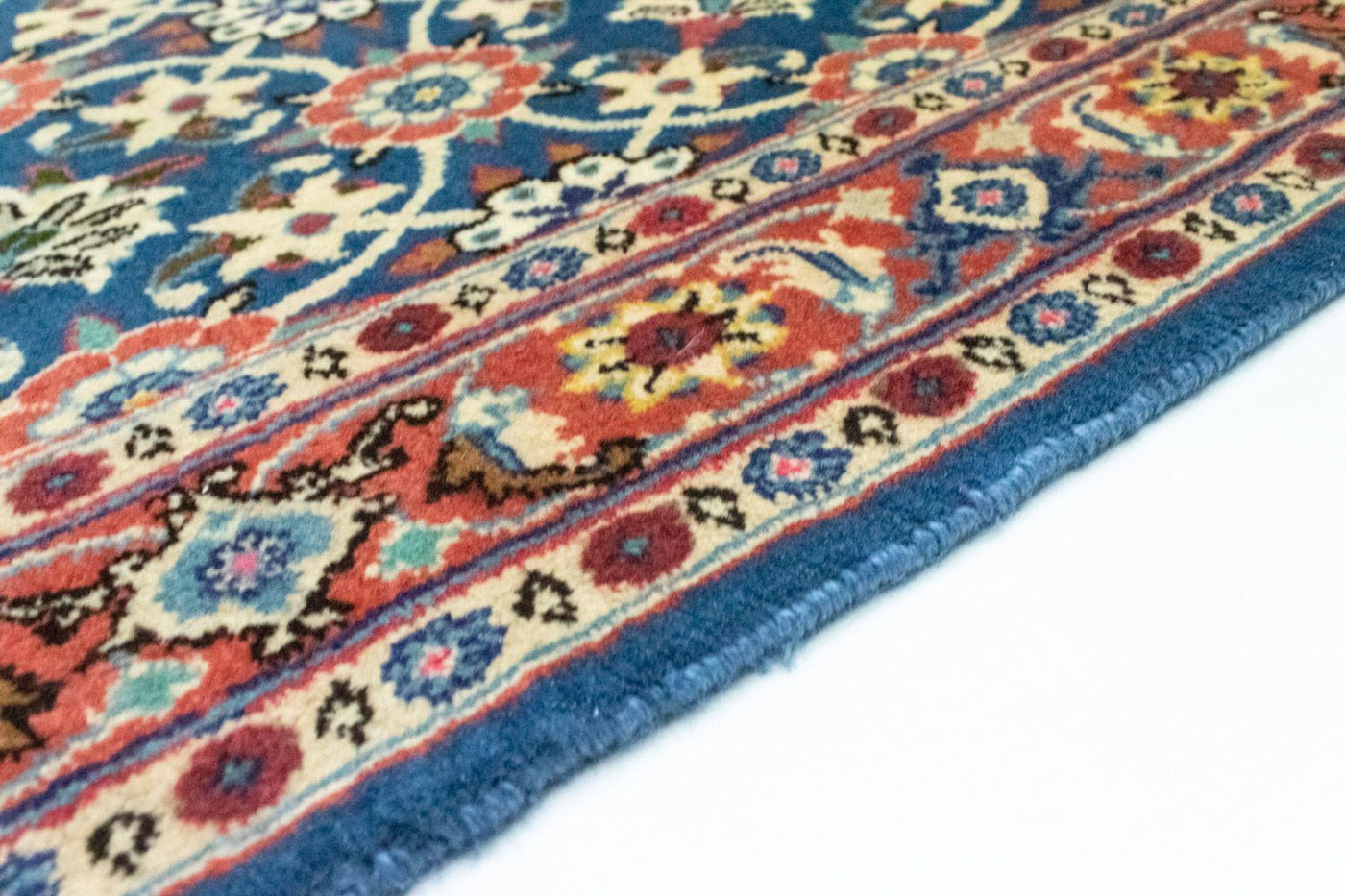 Sarouk Rug 206x123cm - Persian Rugs