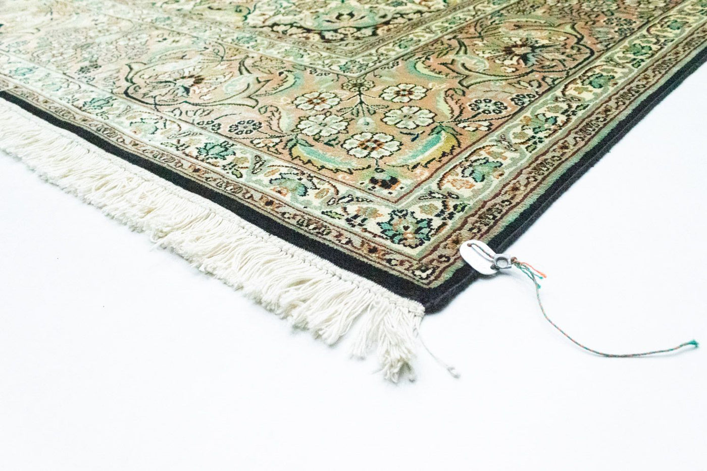Kashmir Silk Rug 311x213cm - Oriental Rug