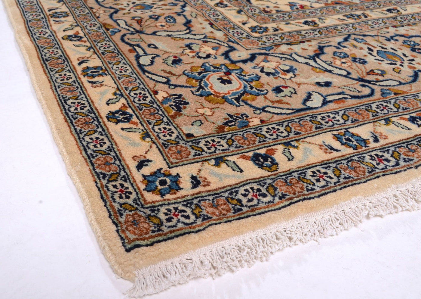 Kashan Rug 379x241cm - Persian Rugs