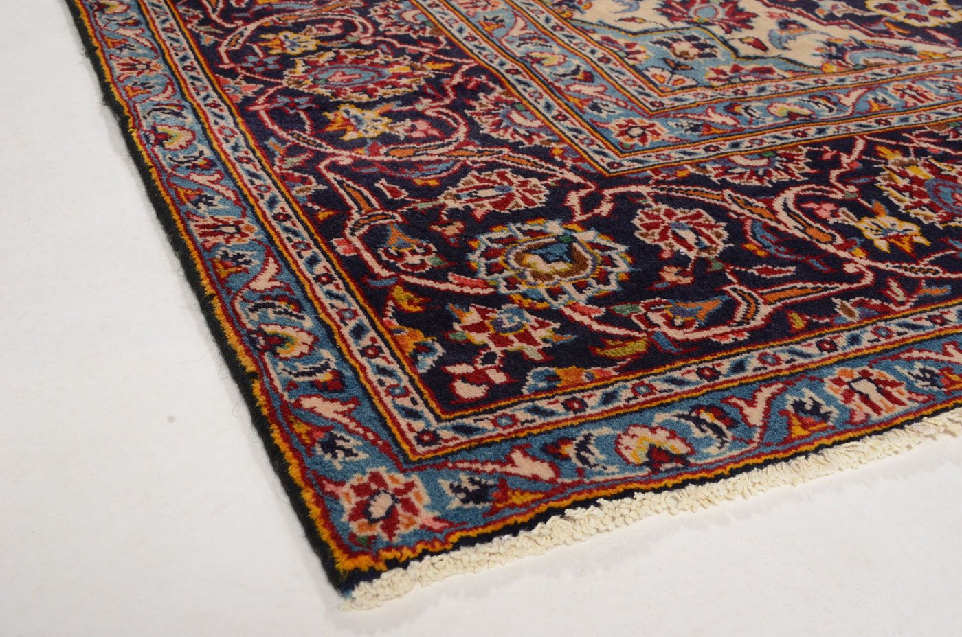 Kashan Rug 332x231cm - Persian Rugs