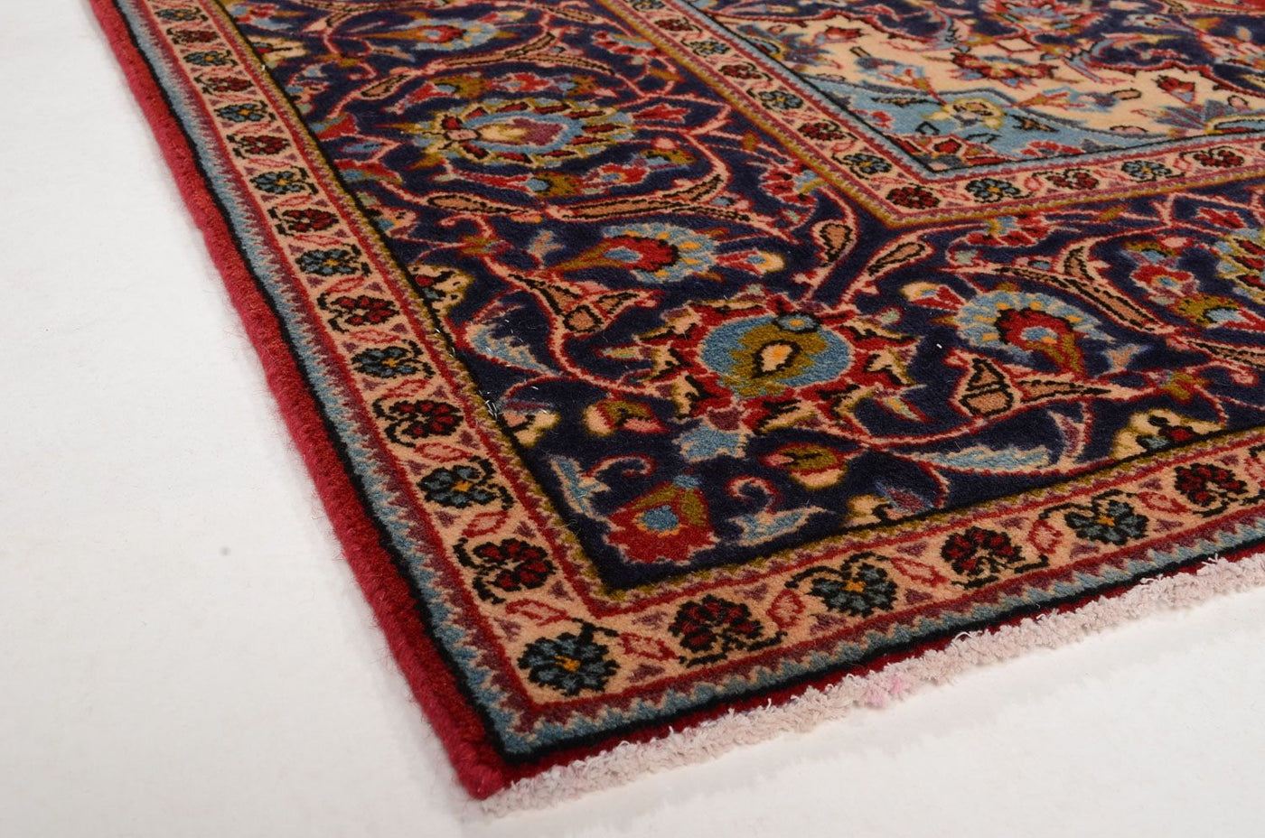 Kashan Rug 302x207cm - Persian Rugs