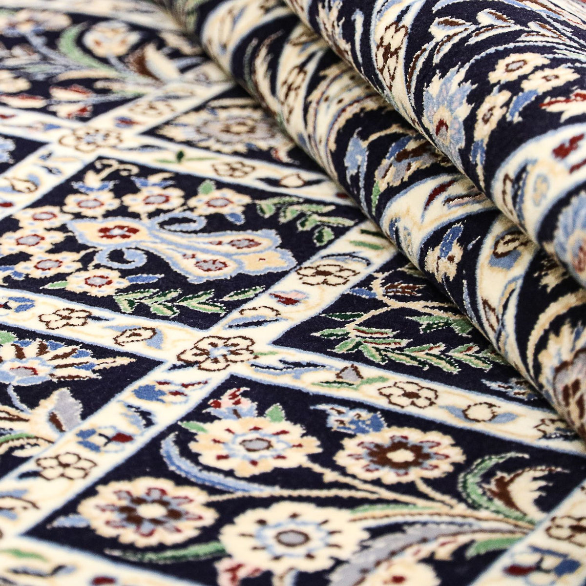 Perser Rug - Nain - Premium - 235 x 147 cm - beige