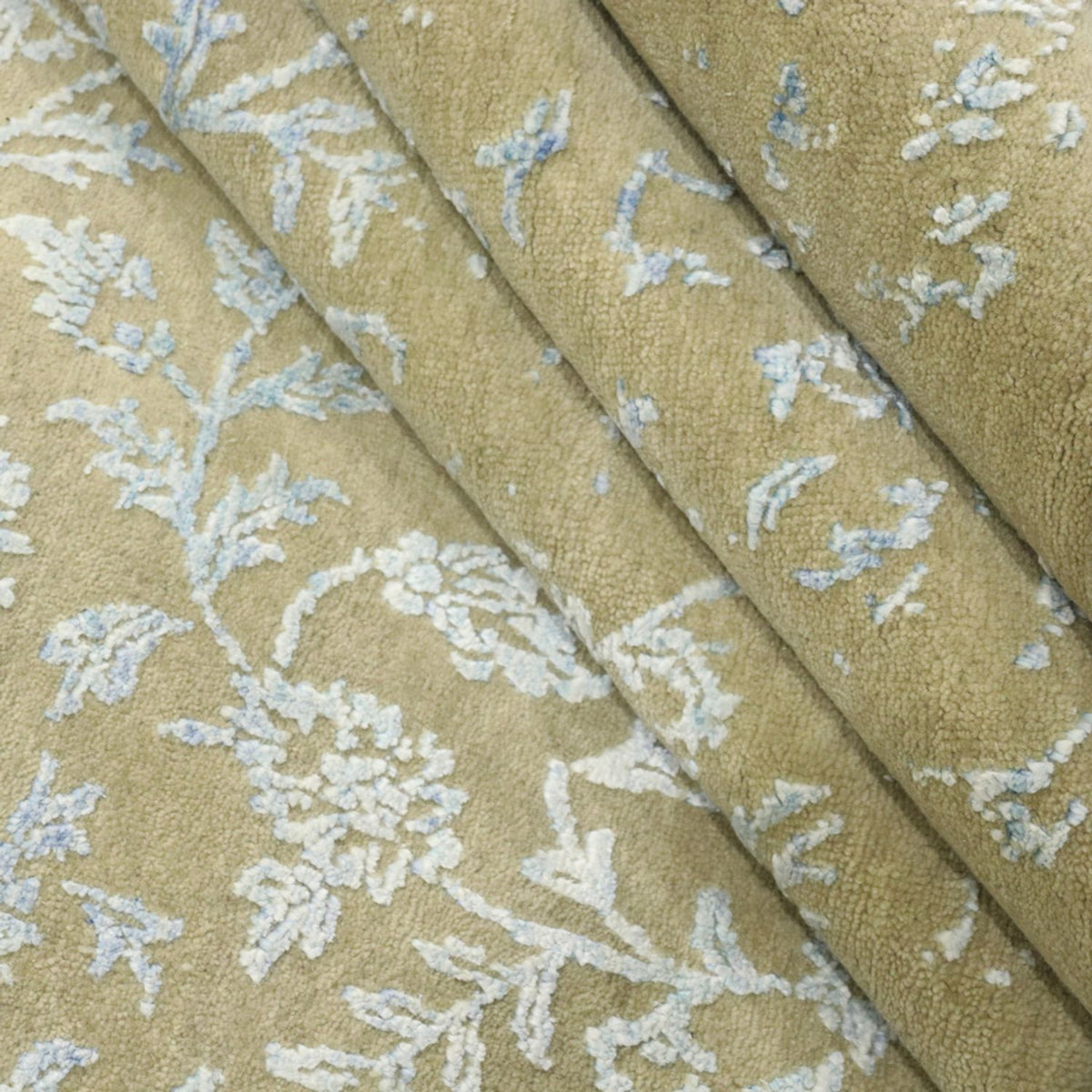 Designer Rug - 357 x 248 cm - silver