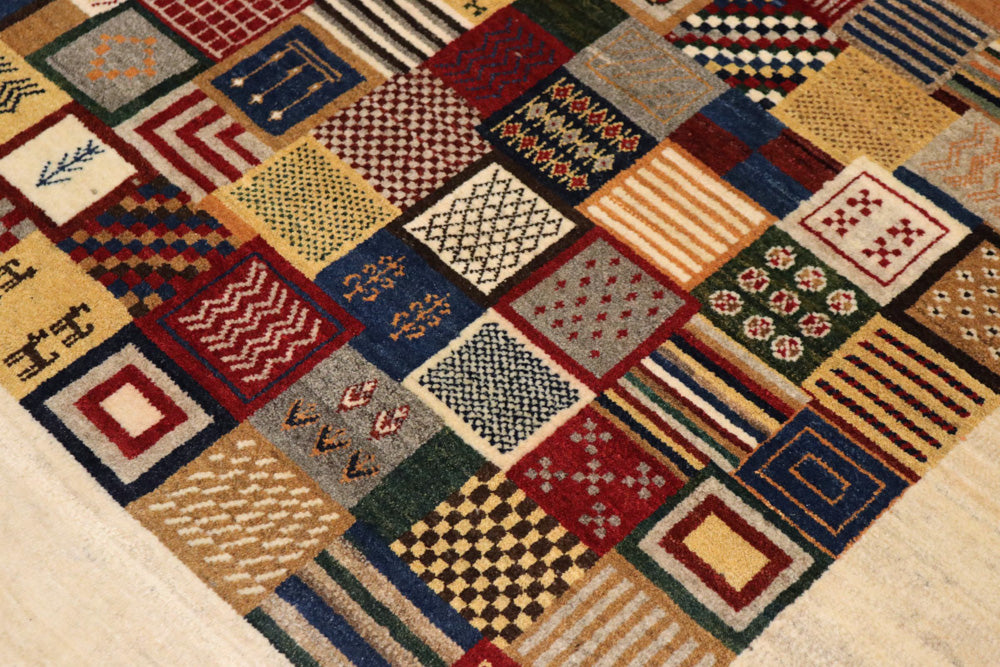 Gabbeh Rug - Loribaft Indus - 197 x 142 cm - multicolored