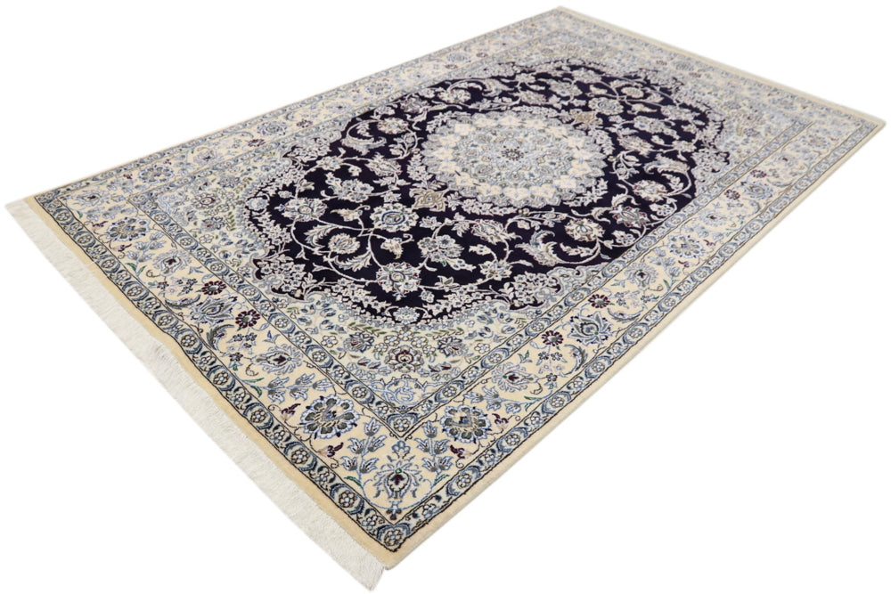 Nain Rug 246x154cm - Persian Rugs