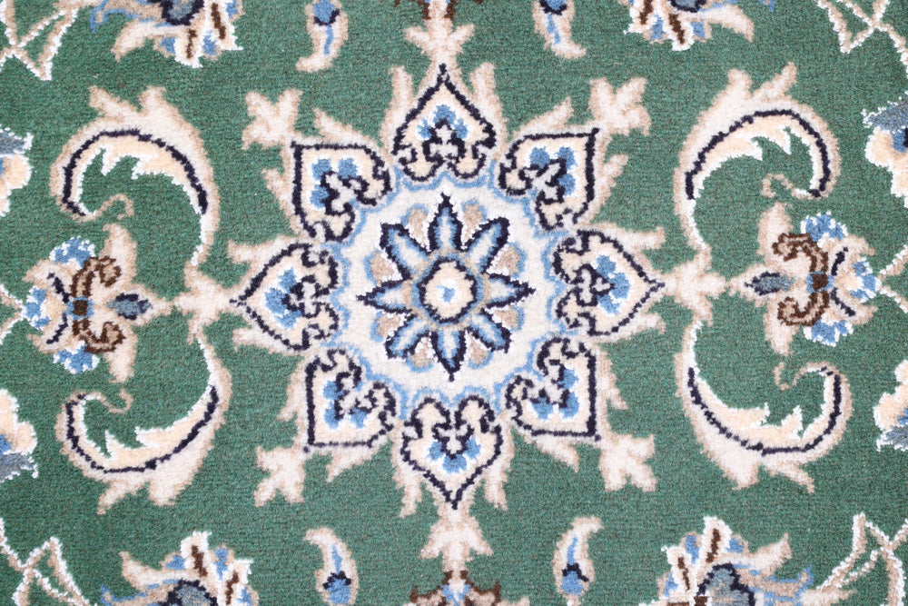 Perser Rug - Nain - 137 x 70 cm - green
