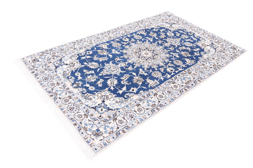 Nain Rug 122x211cm - Persian Rugs