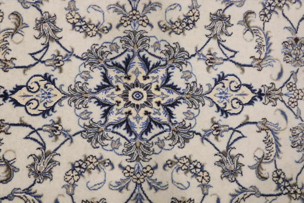 Nain Rug 87x137cm - Persian Rugs