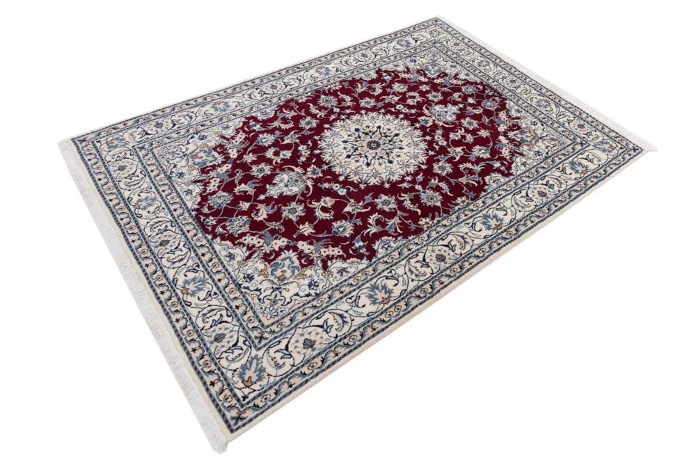 Nain Rug 237x161cm - Persian Rugs
