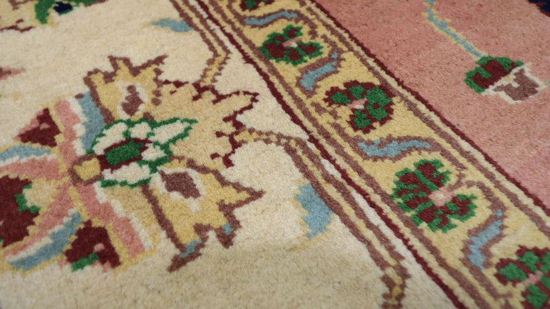 Oriental Rug - 192 x 151 cm - rust