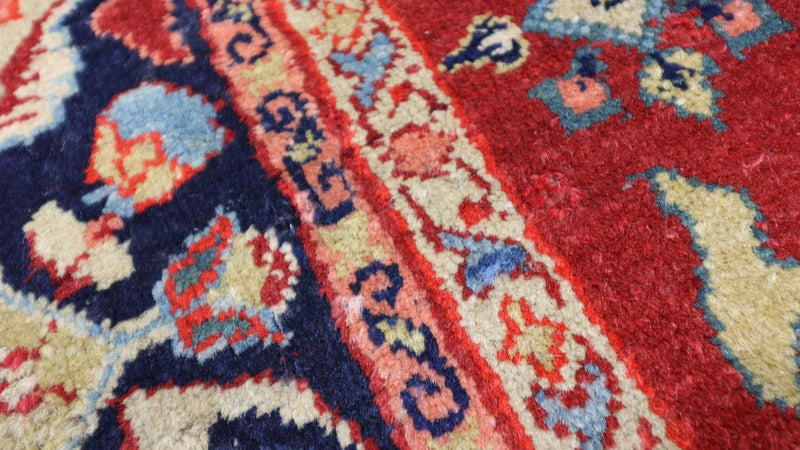 Oriental Rug - 205 x 139 cm - dark red